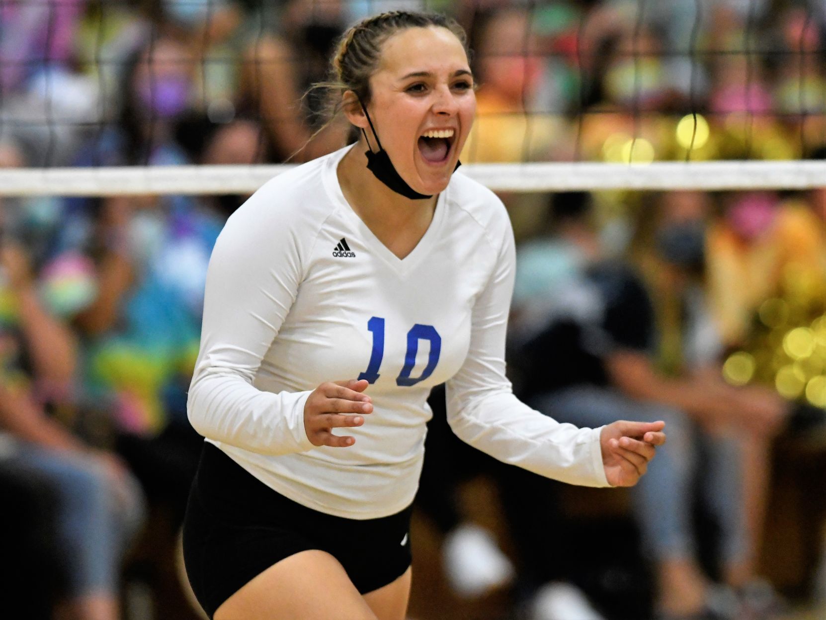 093021 LHS CHS VBALL 03.JPG